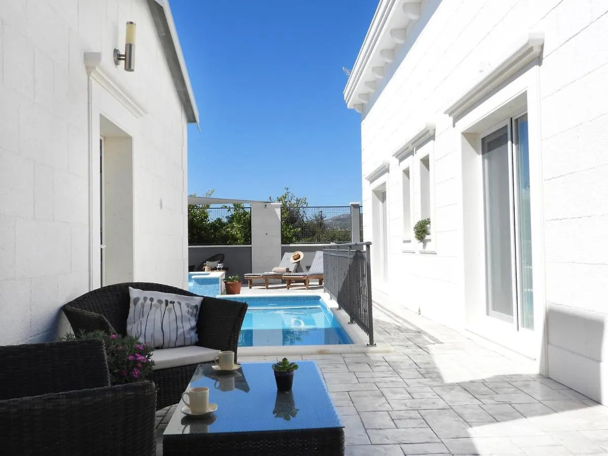 Villa White Rose Kastela Croatia