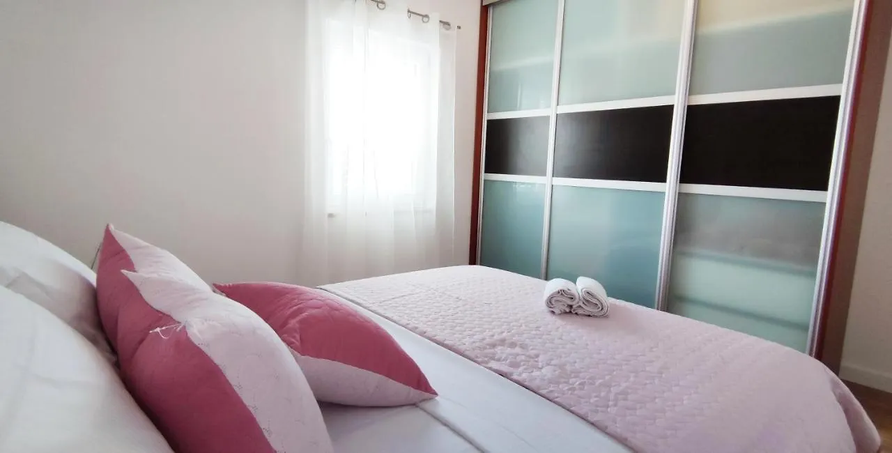 Villa White Rose Kastela 0*,  Croatia