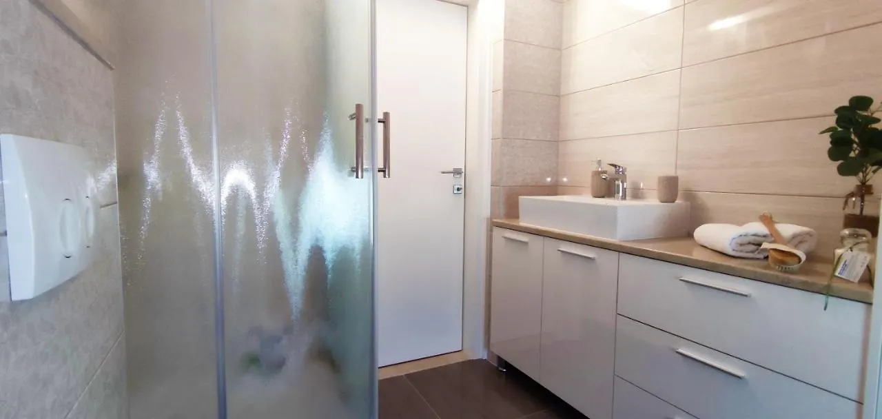 Villa White Rose Kastela