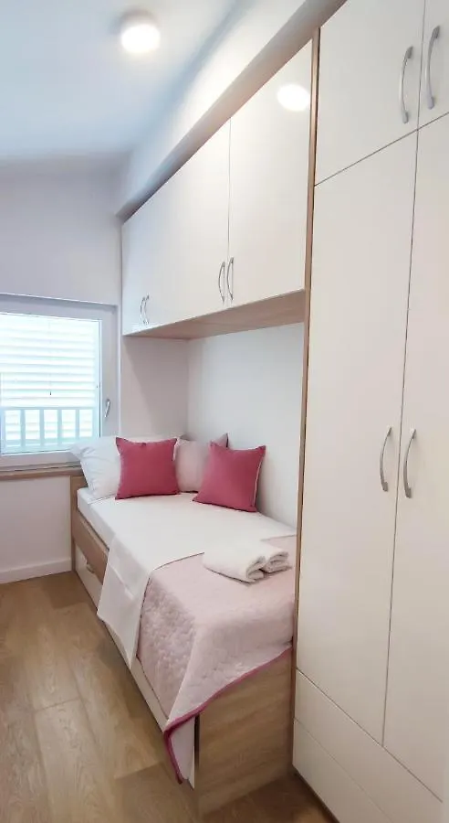 Villa White Rose Kastela